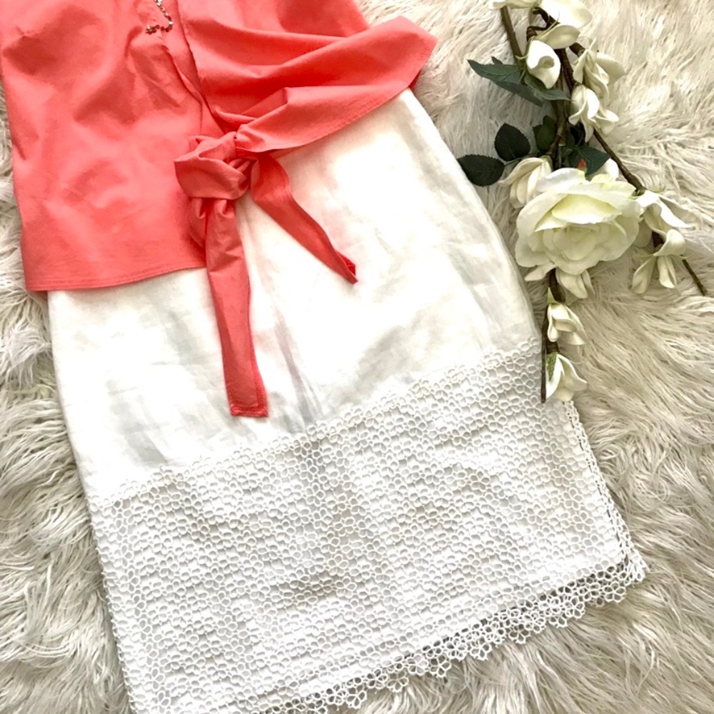 NWT ANN Taylor Loft white skirt with lace- size 8